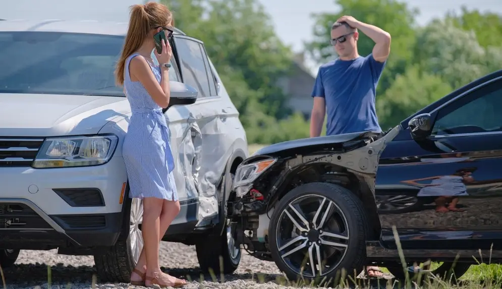 Страховщик: цвет авто не влияет на риск ДТП