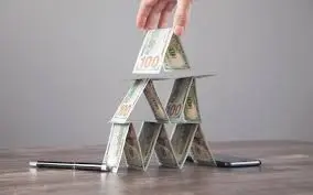 Раскрыта деятельность финпирамиды, маскировавшейся под британский инвестфонд