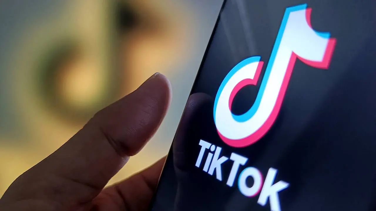 Каждый шестой бизнес в РК получает более половины выручки через TikTok