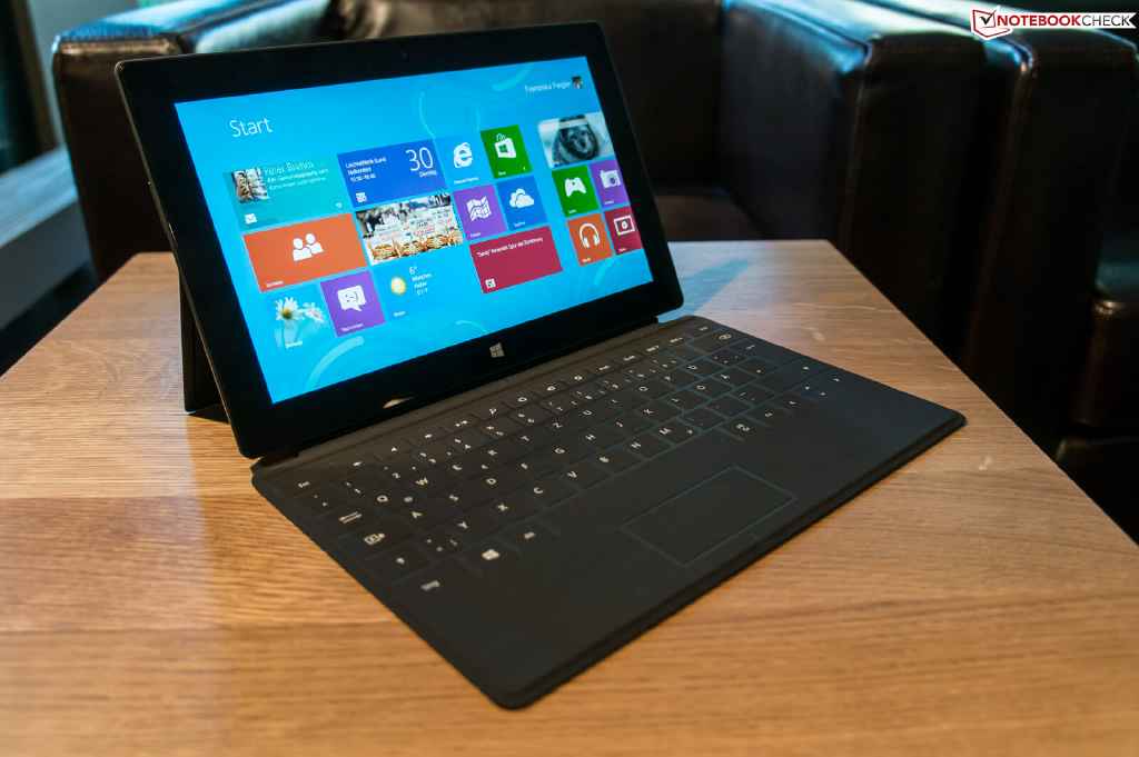 Microsoft представила обновлённый гибрид планшета и ноутбука