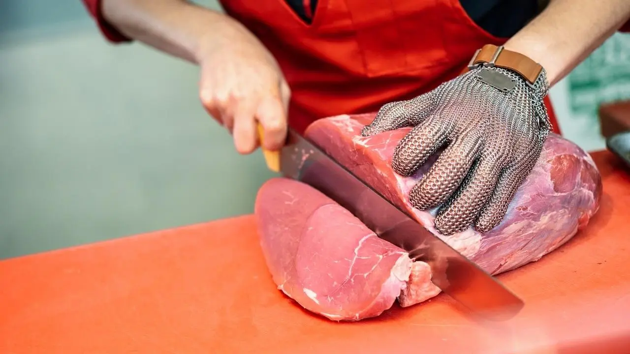 В Астане объяснили рост цен на мясо высоким спросом