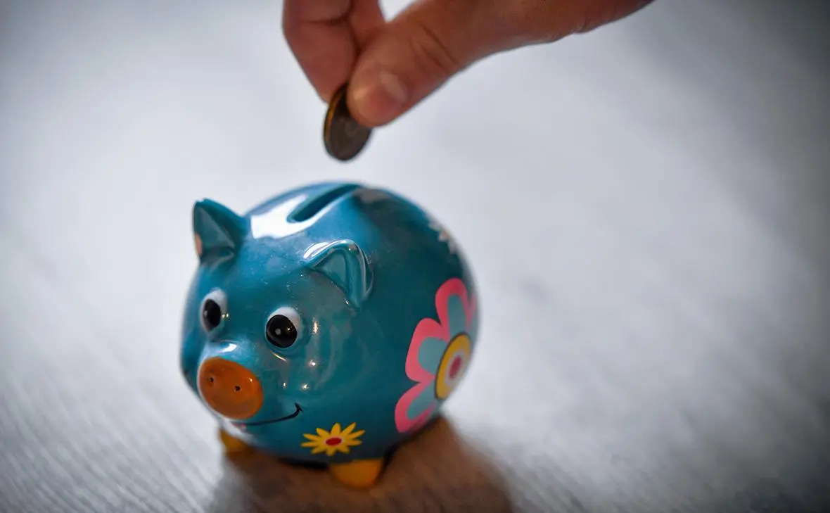 Вложиться ли в депозит в тенге или валюте или в накопительное страхование жизни