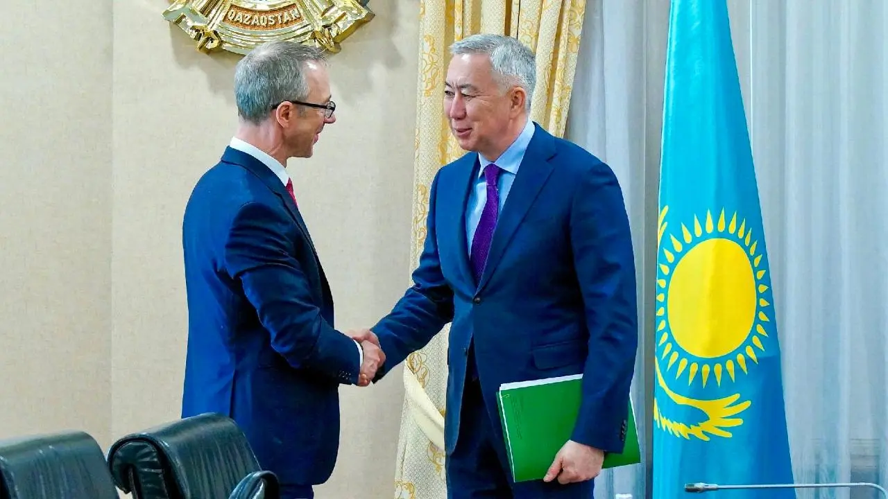 В Казахстане обсудили развитие «зеленой» энергетики с участием немецких банков и страховых инструментов