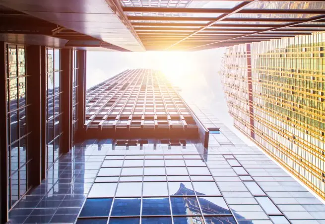 Банки ужесточают политику для населения