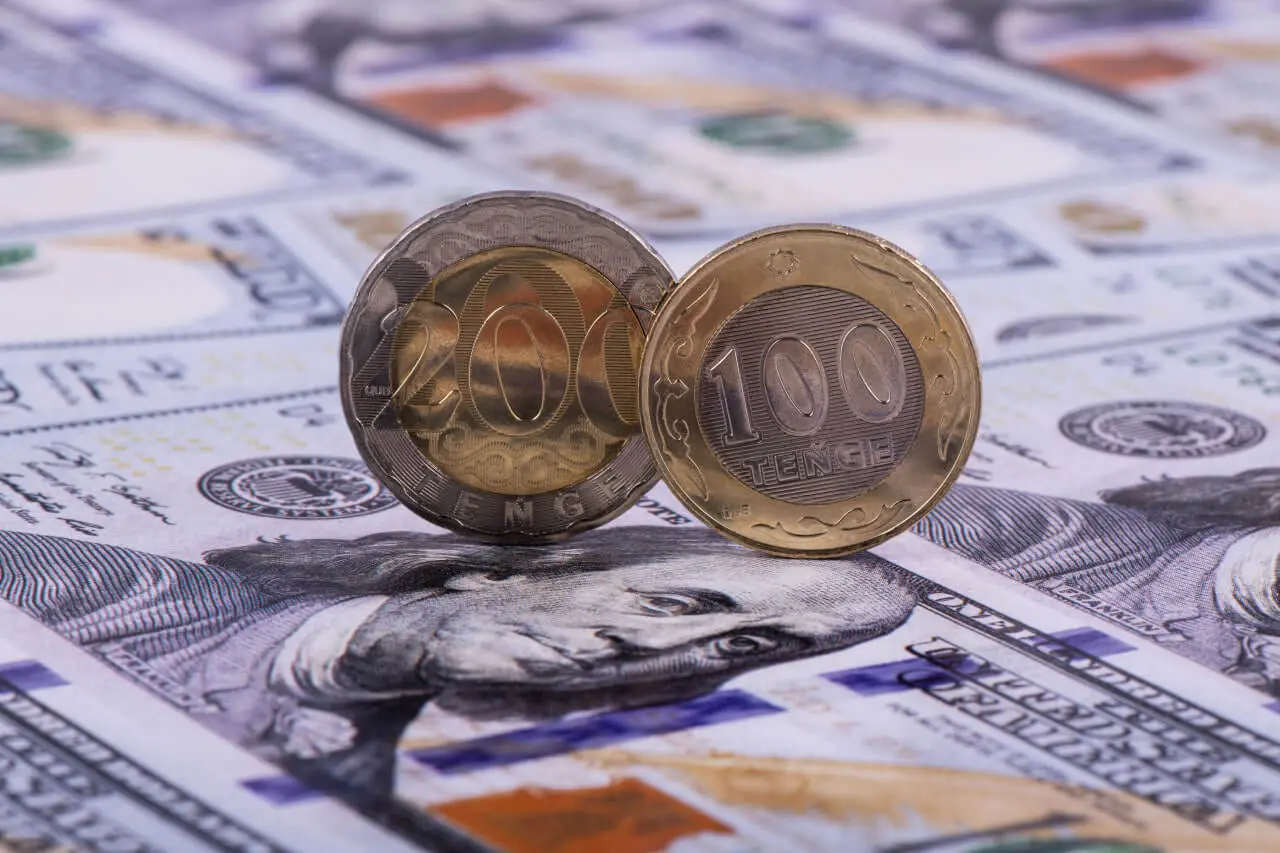 Насколько изменился курс доллара после валютных интервенций Нацбанка