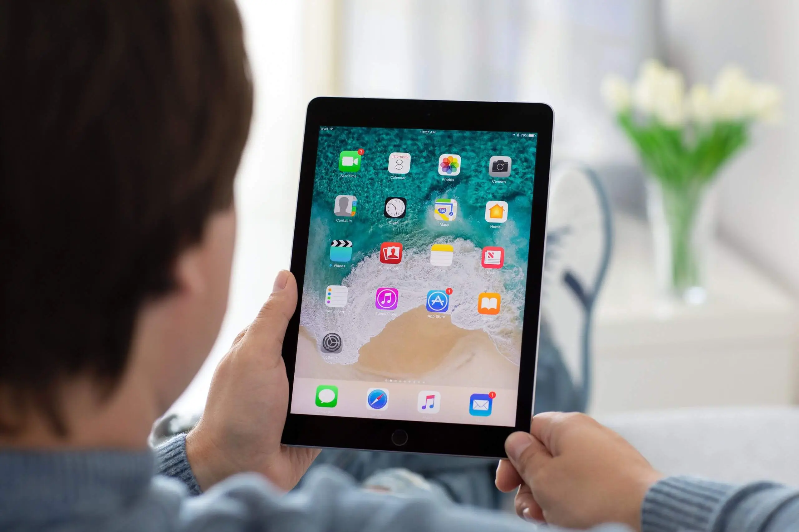 ЕС обязал Apple разрешить установку приложений на iPad