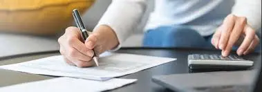 Кто должен отчитываться о крипте, недвижимости и счетах за границей